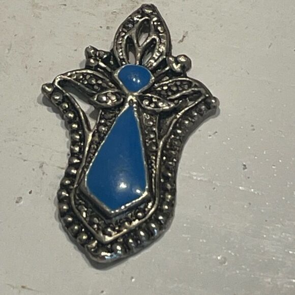 1.5” either silver/silver mix lapis lazuli vintage (60s) near Eastern pendant - Picture 2 of 5